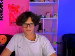  liana-kisses chat room