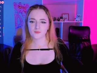 liana-kisses