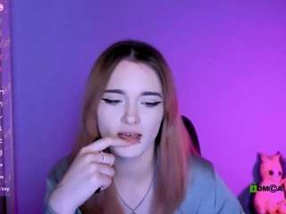 liana-kisses Live Webcam on CamSoda