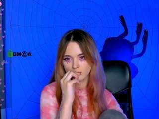 liana-kisses webcam