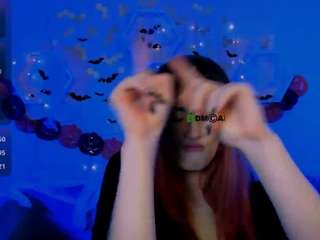 liana-kisses camsoda