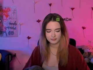 liana-kisses camsoda