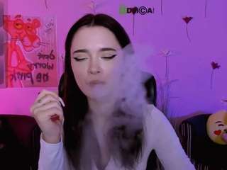 liana-kisses live cam profile