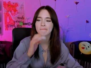 liana-kisses live cam profile