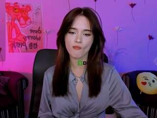 liana-kisses live cam profile