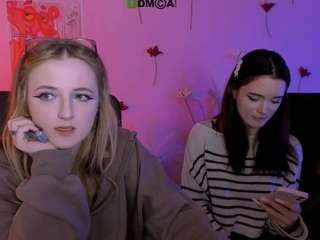 le modèle liana-kisses est en webcam porno dans un show sur le site camsoda, il possède les tags suivants: amateur,shaved pussy,lush,naked,natural,normal,orgasm,pussy,sex toys,sexy,skinny,ass,smoking,solo,spank,strip,striptease,tattoos,tease,toys