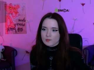 liana-kisses's CamSoda show and profile