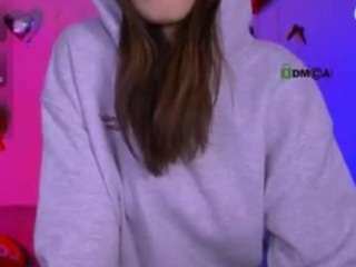 liana-kisses's CamSoda show and profile