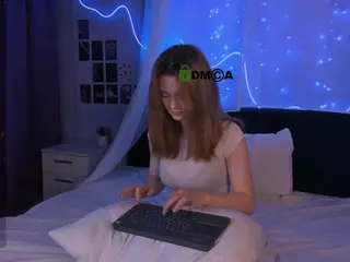 liana-kisses's Live Sex Cam Show