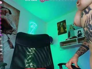 milley-rose from CamSoda