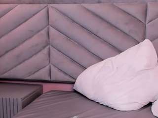  molly-zanderbond chat room