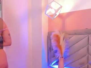 molly-zanderbond webcam