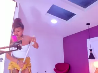 SilvanaCapelli's Live Sex Cam Show