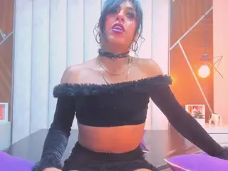 SilvanaCapelli's Live Sex Cam Show