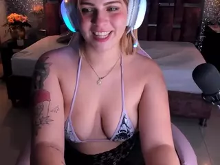 AlessiaDouce's Live Sex Cam Show