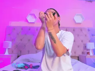 AmatiistaLux's Live Sex Cam Show