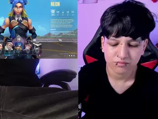 Charlie-Taylor's Live Sex Cam Show
