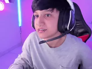 Charlie-Taylor's Live Sex Cam Show