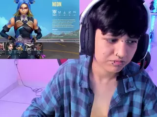 Charlie-Taylor's Live Sex Cam Show