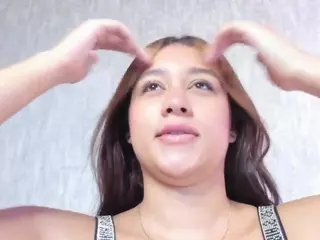 jazmiin-z-bigass's Live Sex Cam Show