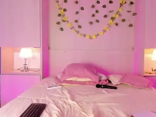 KoriiLee's Live Sex Cam Show