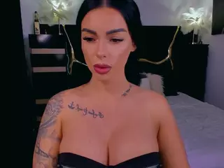 Mazeekiin30's Live Sex Cam Show
