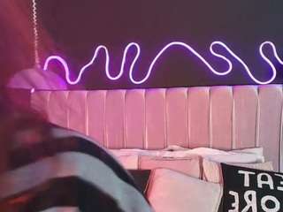cute-lily live webcam show