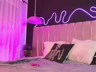 Alix Red Hair live webcam show