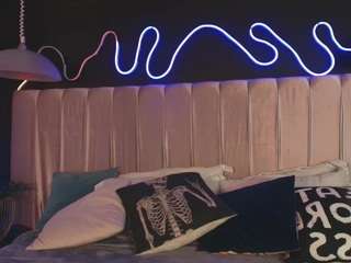 Alix Red Hair live cam preview