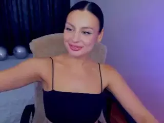 JuliaLorens's Live Sex Cam Show