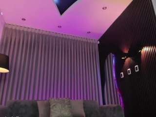 lenah-smith's CamSoda show and profile