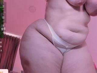 lenah-smith's CamSoda show and profile