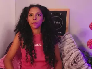 Malany-Ruiz's Live Sex Cam Show