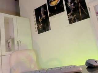 alexia-corleoni Live Webcam on CamSoda