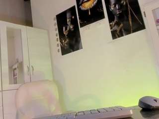 alexia-corleoni Live Webcam on CamSoda