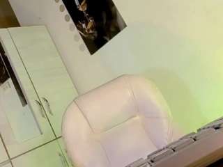 Alexia-corleoni live webcam show