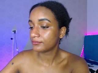 cattleya-hotgirl's CamSoda show and profile