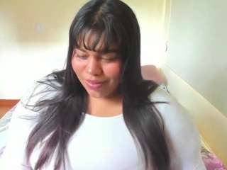 chanelhot001's CamSoda show and profile