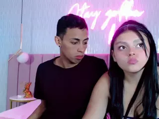 couplehoneyfx's Live Sex Cam Show