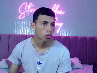 couplehoneyfx's Live Sex Cam Show