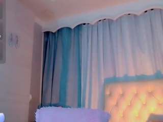 Live cam show with JuliaBulette