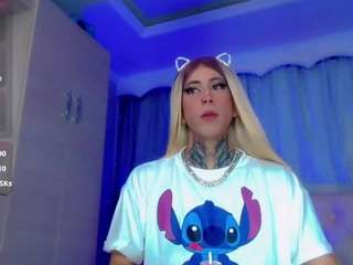 JuliaBulette live webcam show