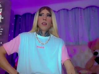 JuliaBulette live webcam show