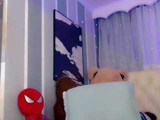 JuliaBulette live cam — anal toys, black hair, dirty talk