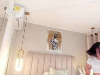 lia-angels's CamSoda show and profile