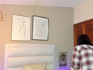 lia-angels Live Webcam on CamSoda