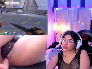 LissGames's Live Sex Cam Show