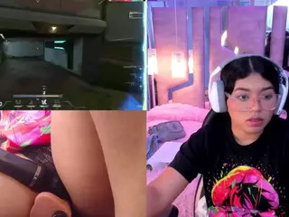 LissGames's Live Sex Cam Show