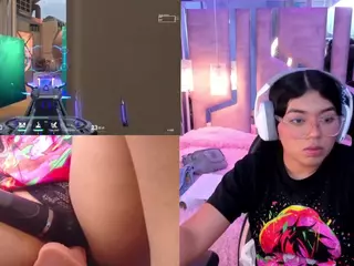 LissGames's Live Sex Cam Show