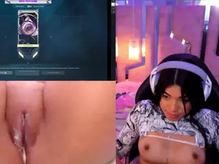 LissGames's Live Sex Cam Show